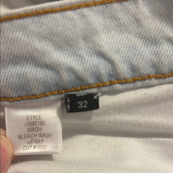 Veronica Beard Distressed Light Blue Jean Shorts with Stripe 9 inch Debbie - Picture 7 of 7